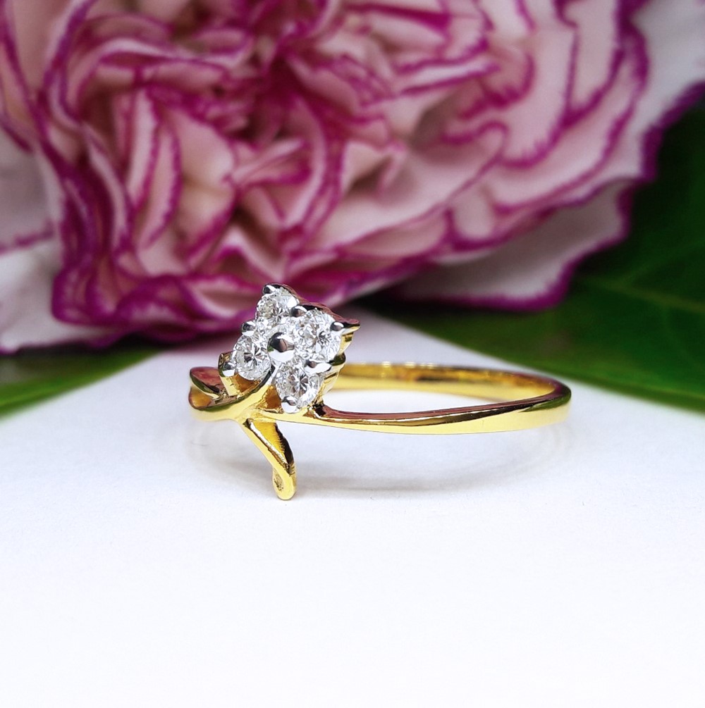 สั่งผลิตเพชรเบลเยี่ยมคัท แหวนแต่งงาน แหวนหมั้น ใส่เที่ยว ออกงาน แหวนทองคำ 18K เพชรแท้ 0.41 กะรัต 2.00 กรัม น้ำ 99 ราคาถูกมาก มีใบรับประกันค่ะ