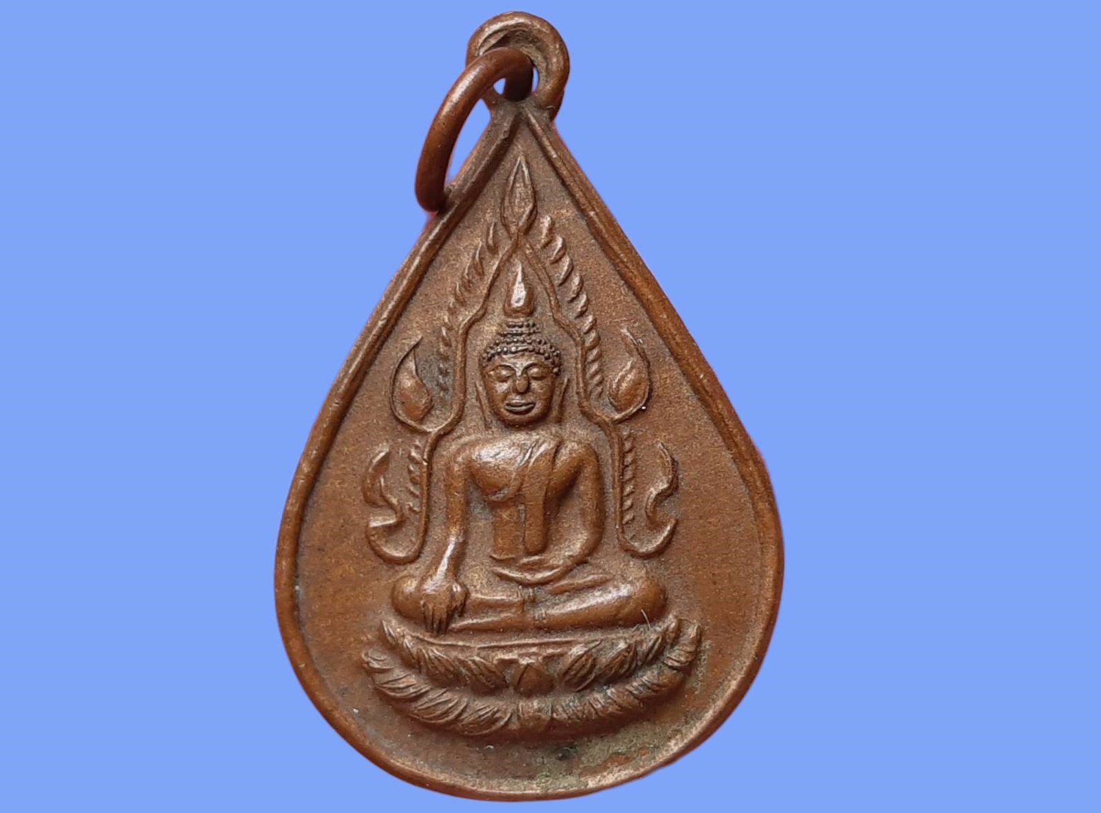 เหรียญพระพุทธชินราช พระธรรมกิตติเวที (หลวงพ่อทอง) วัดเบญจมบพิตรดุสิตมหาสีมาราม ดุสิต กรุงเทพมหานคร ปี 2549 เนื้อทองแดง