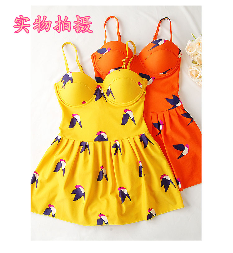 ชุดว่ายน้ำไซส์ xl สีส้ม 32-36 รอบเอว 24-30 สะโพก 34-40 นิ้ว ยาว 32 นิ้วค่ะ เนื้อผ้าดี สวยค่ะ