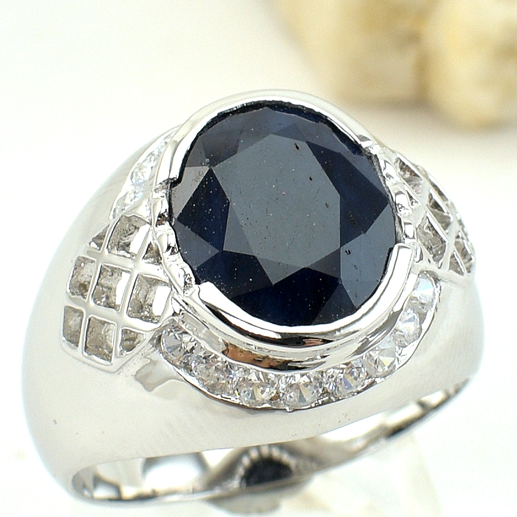 แหวนเงินแท้ราคาถูกชุบทองคำขาว ไพลินแท้ 4.80 กะรัต เพชรCZ 0.48 กะรัต งานประณีตสวยงาม สั่งผลิตค่ะ