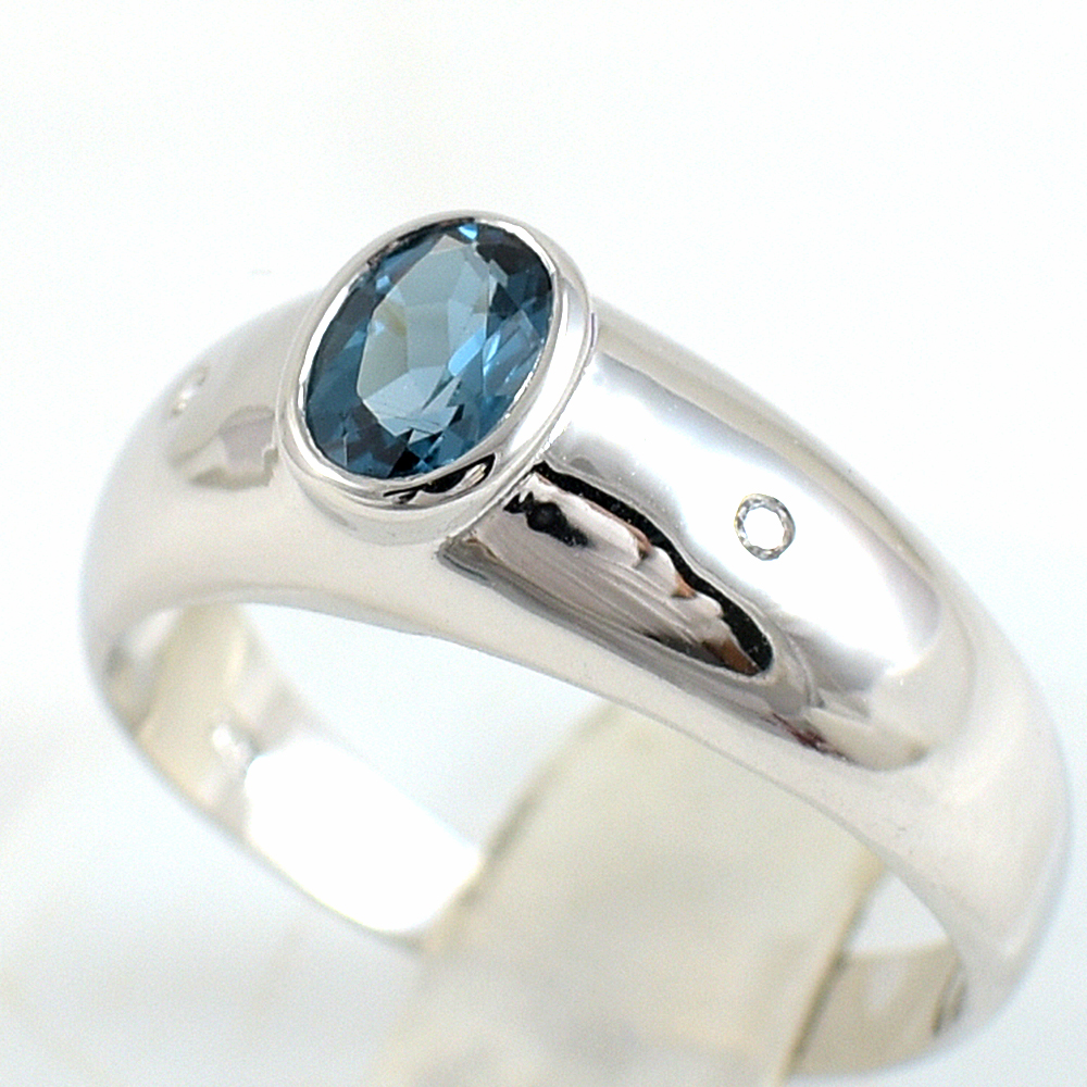 แหวนเงินแท้ราคาถูกชุบทองคำขาว ลอนดอนบลูโทปาซแท้ 0.54 กะรัต เพชรCZ 0.02 กะรัต งานประณีตสวยงาม สั่งผลิตค่ะ