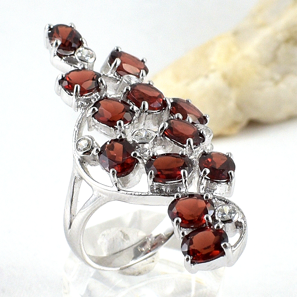 แหวนเงินแท้ราคาถูกชุบทองคำขาว พลอยแท้โกเมน 6.0 กะรัต เพชรCZ 0.18 กะรัต งานประณีตสวยงาม สั่งผลิตค่ะ