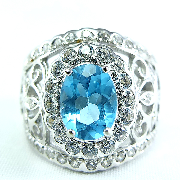 แหวนเงินแท้ราคาถูกชุบทองคำขาว สวิสบลูโทปาซแท้ 2.25 กะรัต เพชรCZ 1.09 กะรัต งานประณีตสวยงาม สั่งผลิตค่ะ