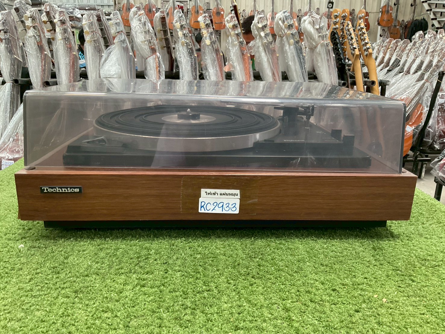 เครื่องเล่นแผ่นเสียง Technics : SL-29