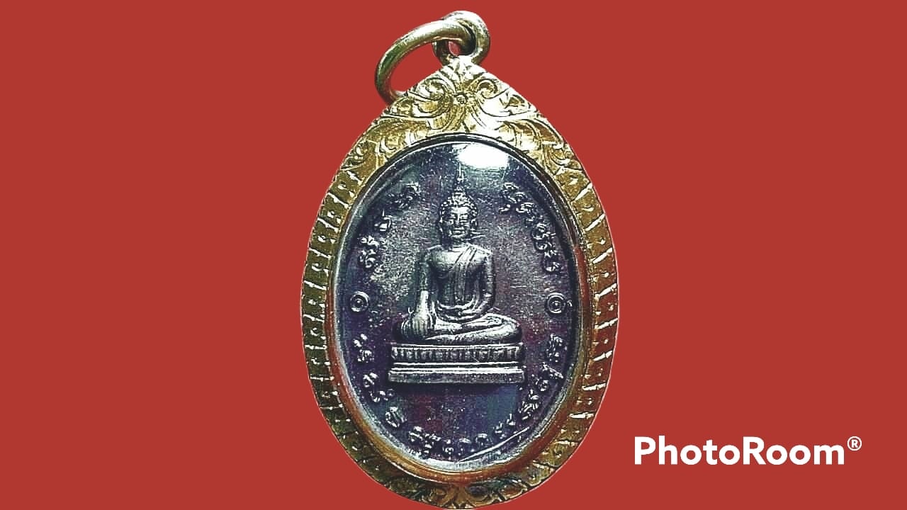 เหรียญ หลวงพ่อโบสถ์น้อย วัดอมรินทราราม เลี่ยมทองคำ