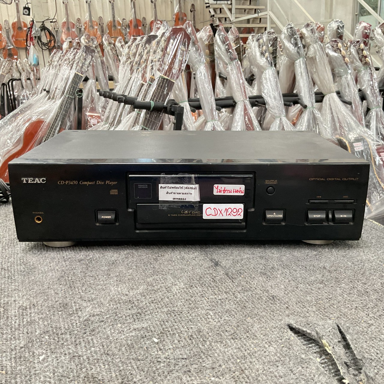 เครื่องเล่น CD - TEAC :CD-P3450 สินค้าไม่พร้อมใช้(ต้องซ่อม)