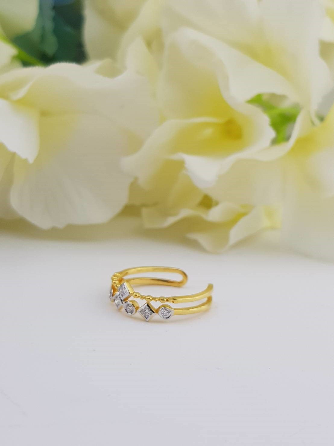 สั่งผลิตเพชรเบลเยี่ยมคัท แหวนแต่งงาน แหวนหมั้น ใส่เที่ยว ออกงาน แหวนทองคำ 18K เพชรแท้ 0.20 กะรัต 1.90 กรัม น้ำ 99 ราคาถูกมาก มีใบรับประกันค่ะ