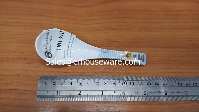 ช้อนด้ามงอ ลายพูห์บลูสปอตไวห์ Poo Bule sport White PB-SP61391,Bent spoon