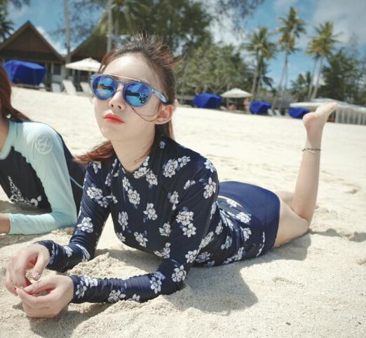 ชุดว่ายน้ำ แขนยาว รอบอก 32-38 รอบเอว 26-32 สะโพก 32-38 ผ้าดีงานสวยค่ะ