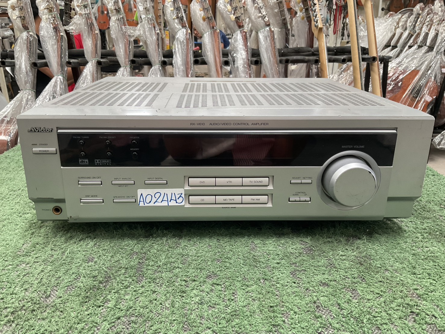 เครื่องขยายเสียง Victor : RX-V610