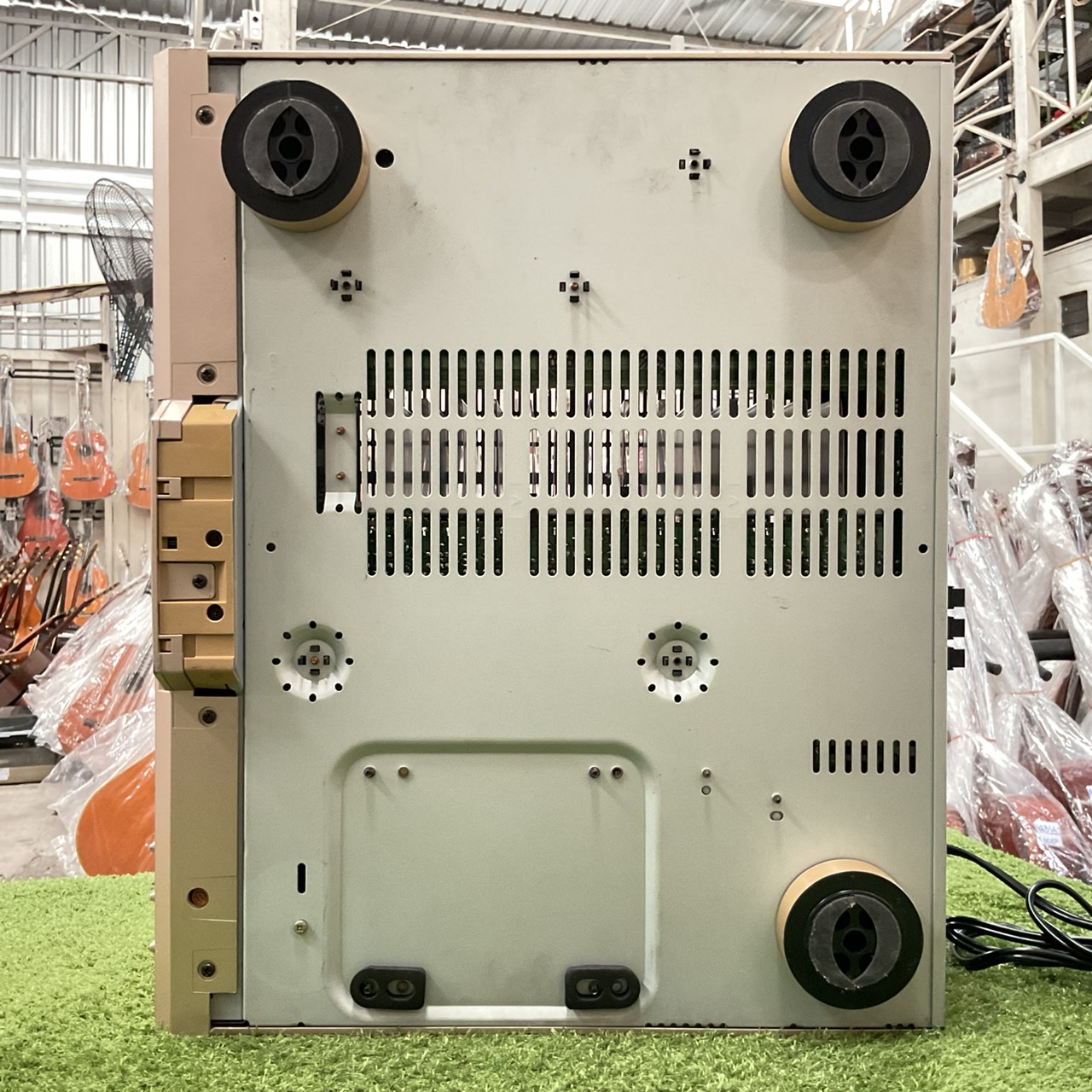 เครื่องขยายเสียง YAMAHA : DSP-AX420 สินค้าไม่พร้อมใช้งาน (ต้องซ่อม)