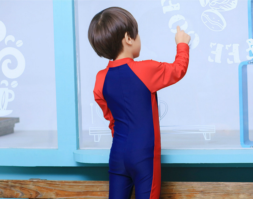 **พร้อมส่ง ชุดว่ายน้ำ เด็กชาย ชุดบอดี้สูท แขนยาวรัดส้น