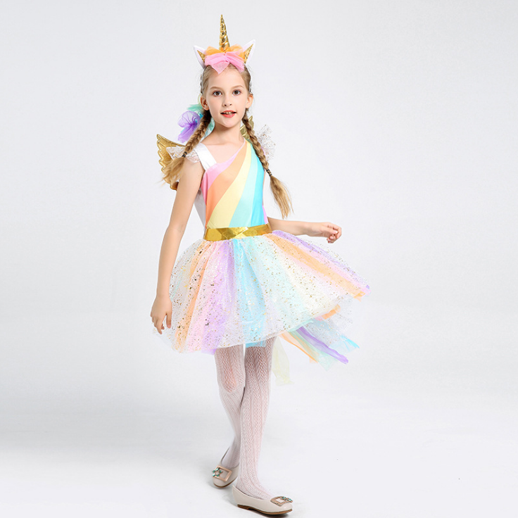 ชุดเดรส ยูนิคอนสีรุ้ง รวมที่คาดผมสีรุ้งและปีก