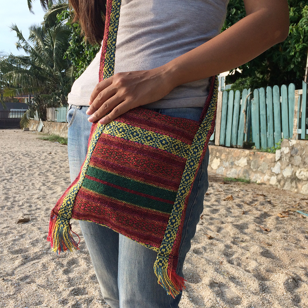 ขายย่าม ย่ามกะเหรี่ยง ย่ามชาวเขา ขายย่ามกระเหรี่ยงทอมือ กระเป๋าฮิปปี้ กระเป๋าโบฮีเมียน กระเป๋าแนวๆ กระเป๋าแนวเซอร์ๆ