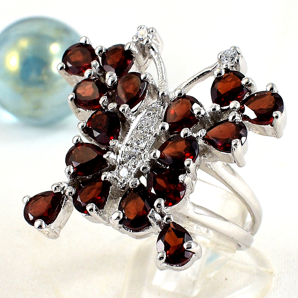 แหวนเงินแท้ราคาถูกชุบทองคำขาว พลอยแท้โกเมน 6.40 กะรัต เพชรCZ 0.14 กะรัต งานประณีตสวยงาม สั่งผลิตค่ะ