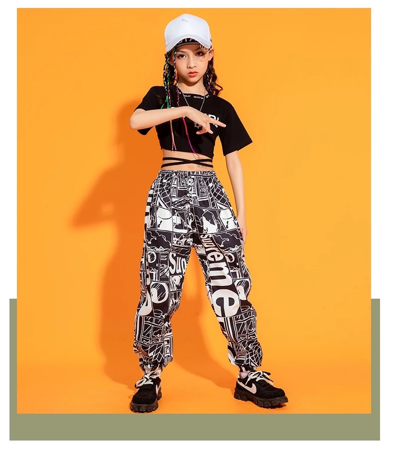 พร้อมส่ง ชุดเต้น ชุดแดนซ์ ฮิปฮอป เสื้อสีดำ กางกงดำลายการ์ตูน