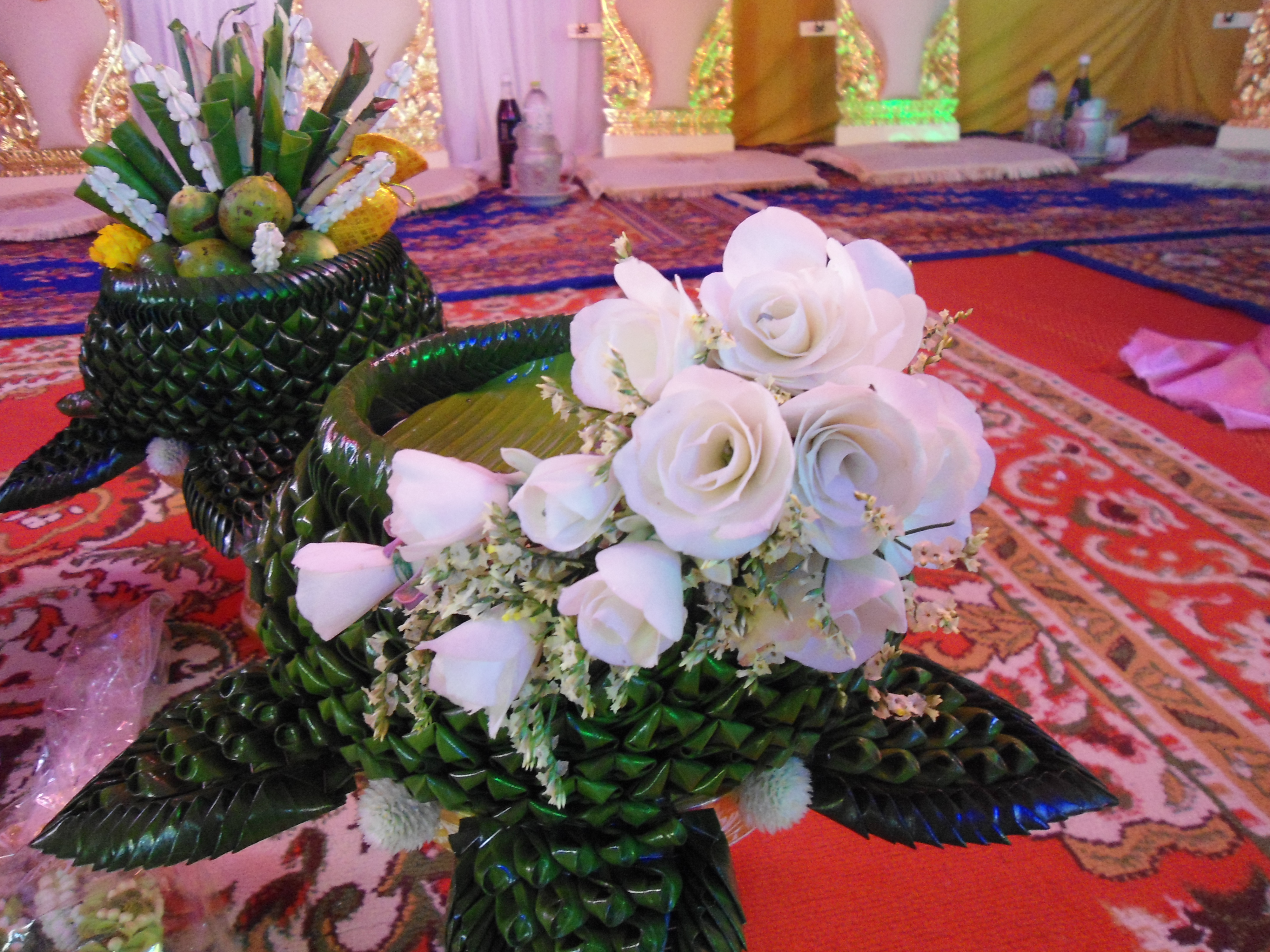 ขันหมาก ขาว+เขียว (ส่งงานใกล้วัดป้อมรามัญอยุธยา)