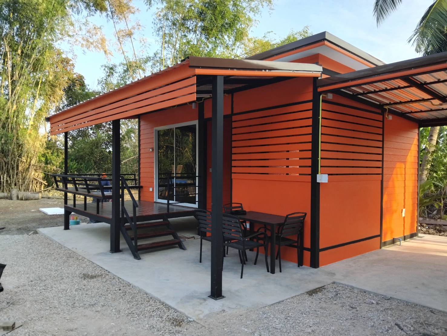 1นอน1ระเบียง1ห้องครัวเปิด1ห้องน้ำ1ที่จอดรถฟรีติดตั้ง