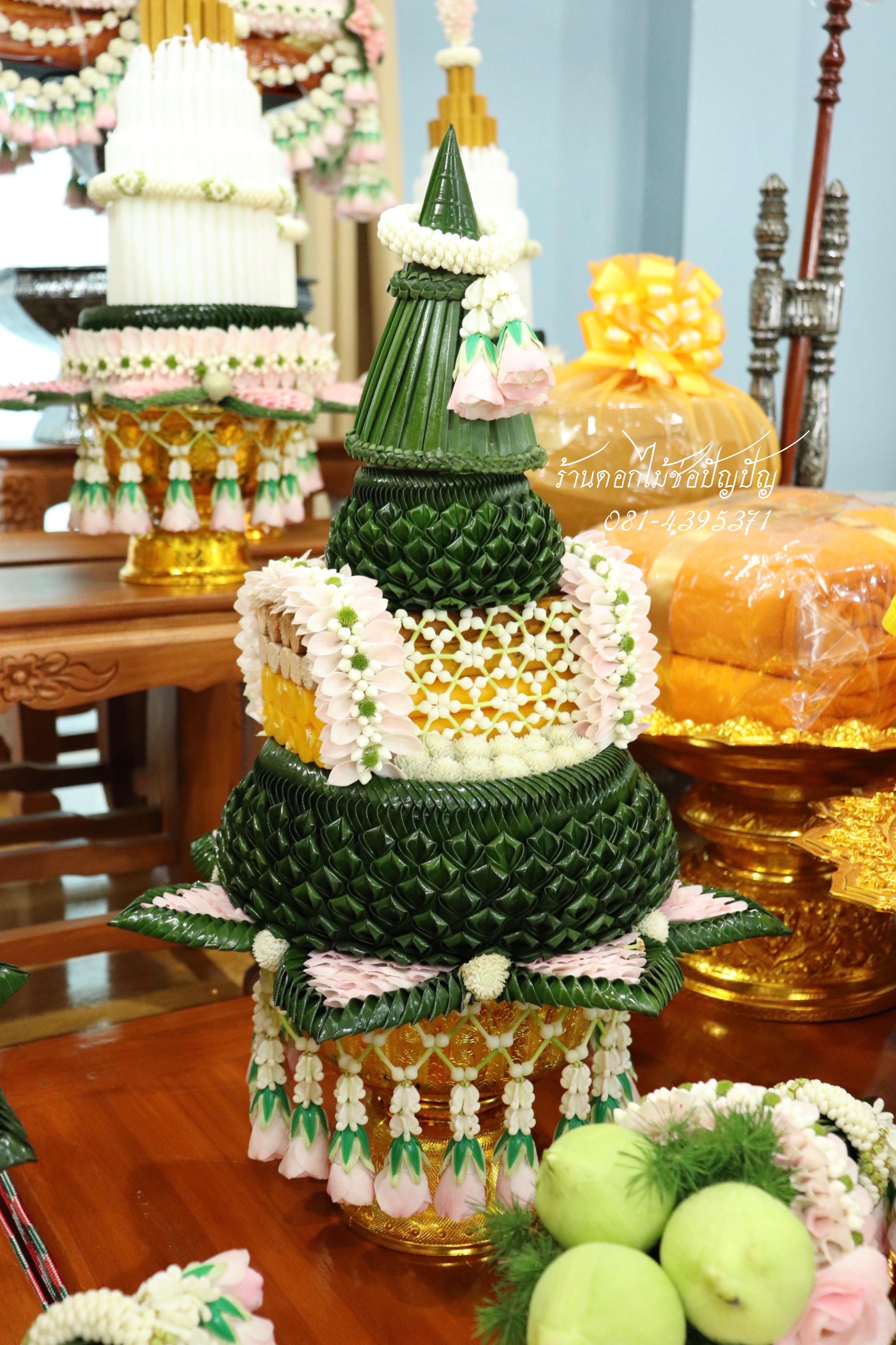 เครื่องบวชดอกไม้สด ชุดD11 (กรณีบวช2องค์)