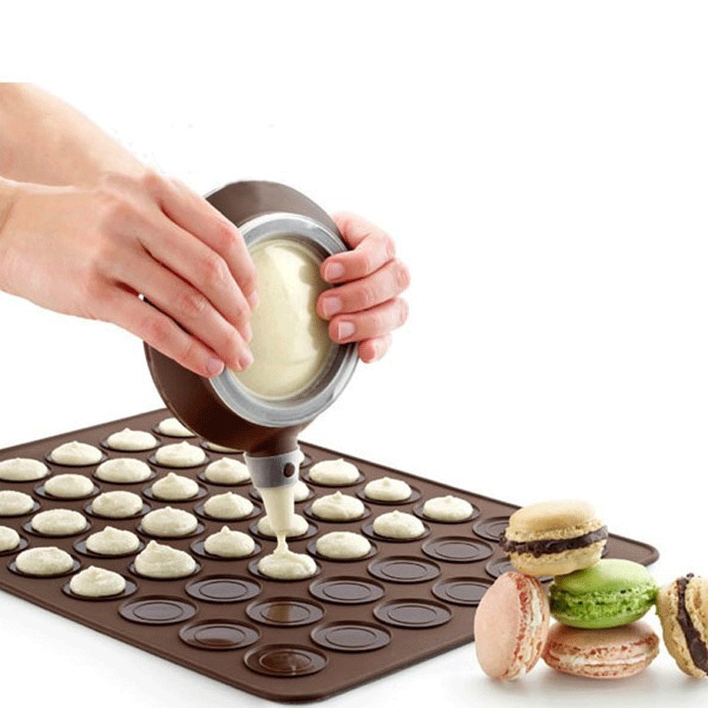 แม่พิมพ์ Macaroon + แผ่นรองอบ 48 ชิ้น