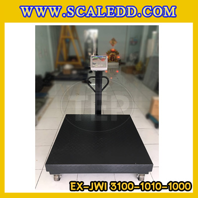 เครื่องชั่งดิจิตอล1000kg มีล้อพร้อมที่เข็น ขนาดแท่น 100x100cm. พิกัดน้ำหนัก1000kg ค่าละเอียด 100g เครื่องชั่งยี่ห้อ JADEVER รุ่น JWI-3100II