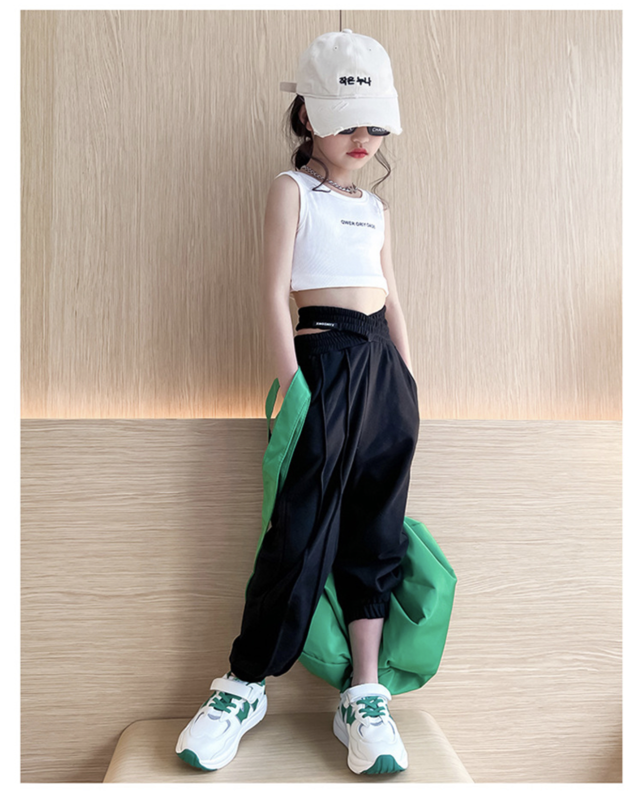 ชุดเต้น ชุด cover dance เสื้อคอวี+กางเกงขายาว