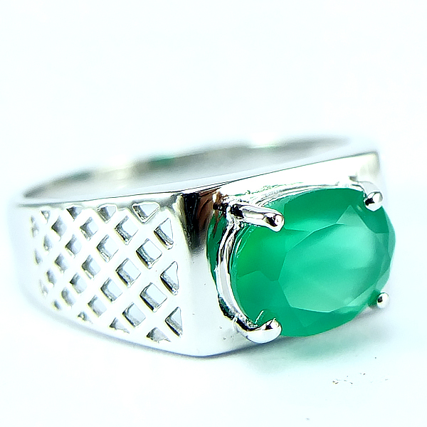 แหวนเงินแท้ราคาถูกชุบทองคำขาว พลอยแท้กรีนอะเกท 2.25 กะรัต งานประณีตสวยงาม สั่งผลิตค่ะ