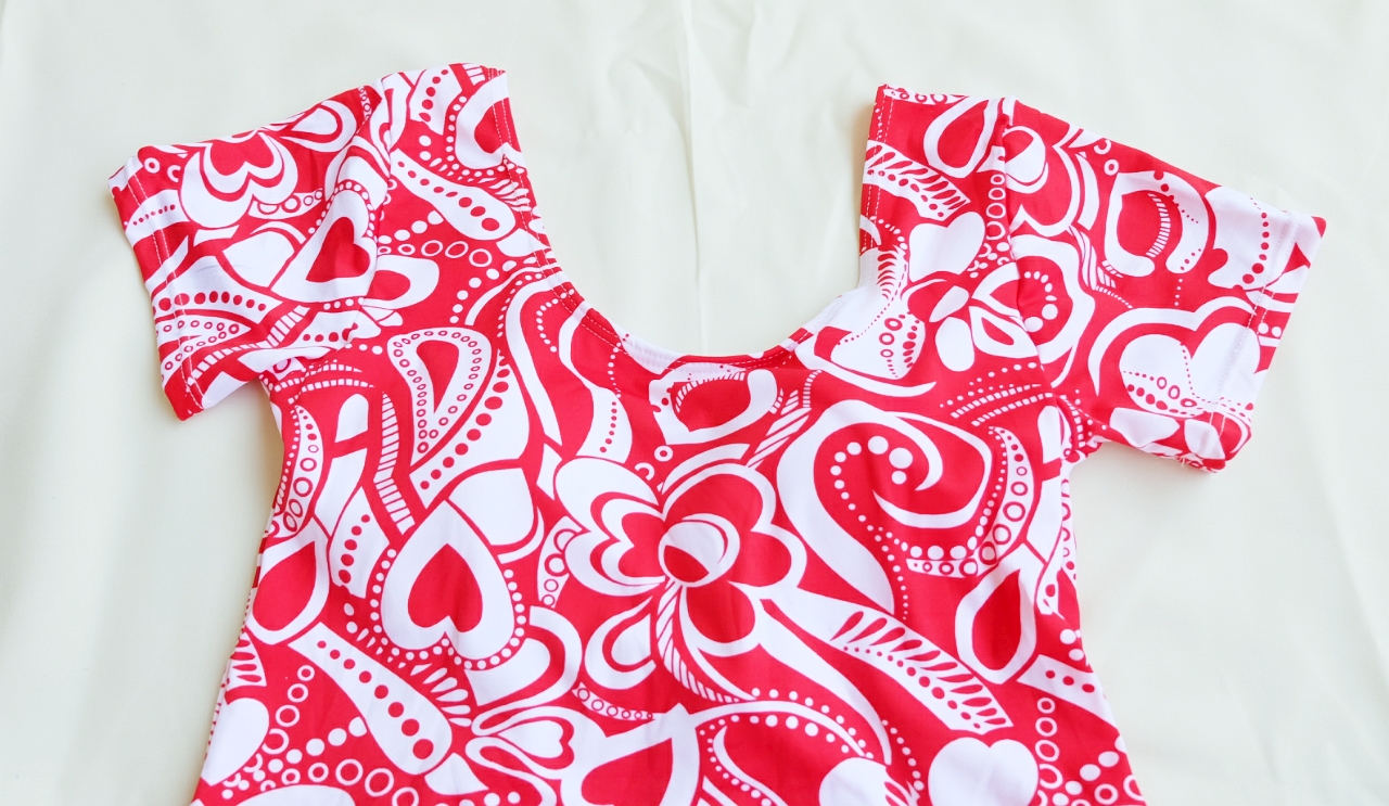 ชุดว่ายน้ำวันพีช รอบอก 34-42 รอบเอว 30-34 สะโพก 40-48 นิ้ว ชุดยาว 30 นิ้วค่ะ เสื้อติดกับกางเกงนะคะ