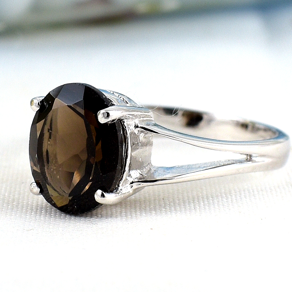 แหวนเงินแท้ราคาถูกชุบทองคำขาว พลอยแท้สโมกกี้ควอทซ์ 2.25 กะรัต งานประณีตสวยงาม สั่งผลิตค่ะ