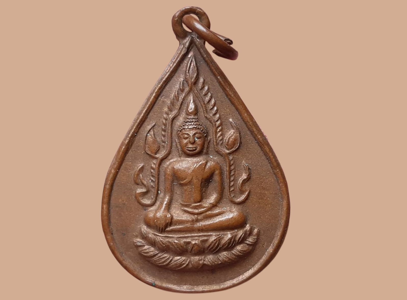 เหรียญพระพุทธชินราช พระธรรมกิตติเวที (หลวงพ่อทอง) วัดเบญจมบพิตรดุสิตมหาสีมาราม ดุสิต กรุงเทพมหานคร ปี 2549 เนื้อทองแดง