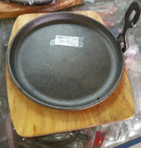 กระทะร้อนทรงกลม มีไม้รอง 006-KC1164 จานร้อน , จานร้อนพร้อมไม้รอง , จานร้อนทรงกลม Hot pan Round shape A secondary wood. 006-KC1164006