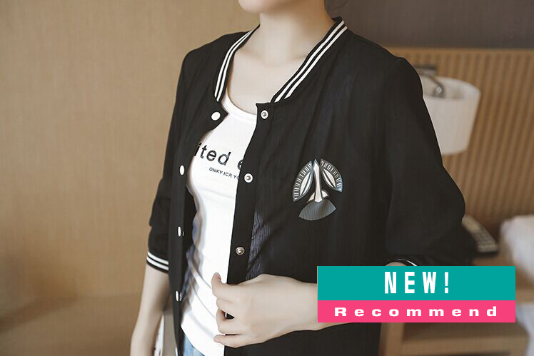 เสื้อคลุมแฟชั่นสีดำปริ้นท์น่ารักรหัส 1601