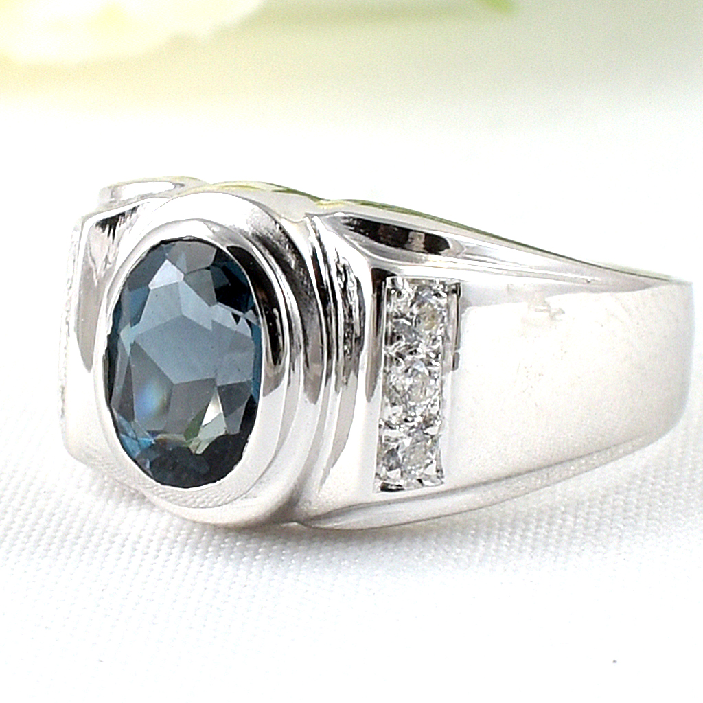 แหวนเงินแท้ราคาถูกชุบทองคำขาว ลอนดอนบลูโทปาซแท้ 1.40 กะรัต เพชรCZ 0.15 กะรัต งานประณีตสวยงาม สั่งผลิตค่ะ