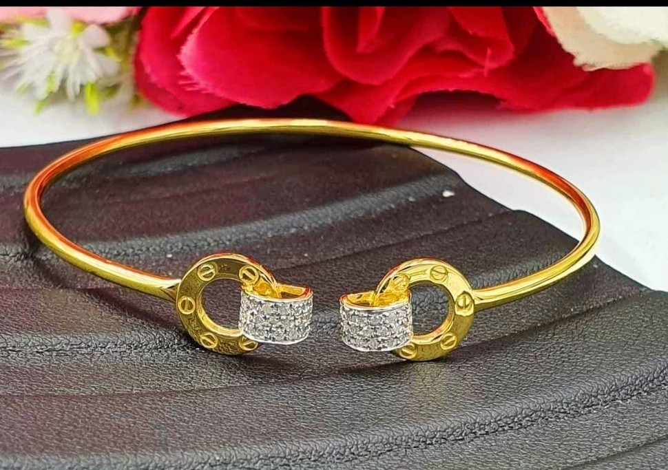 พร้อมส่งและสั่งผลิตกำไลทองเพชรแท้แบรนด์หรู แต่งงาน หมั้น ใส่เที่ยว ออกงาน ทองคำ 9K เพชรกุหลาบแท้ 0.16 กะรัต 48 เม็ด ราคาถูกมาก ส่งฟรี