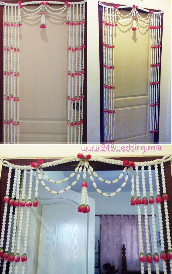 ม่านประตูดอกรัก ห้อยอุบะตรงกลาง