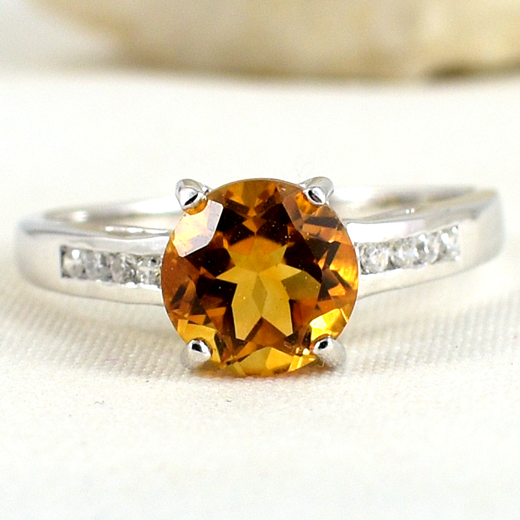 แหวนเงินแท้ราคาถูกชุบทองคำขาว ซิทรินแท้ 1.25 กะรัต เพชรCZ 0.08 กะรัต งานประณีตสวยงาม สั่งผลิตค่ะ