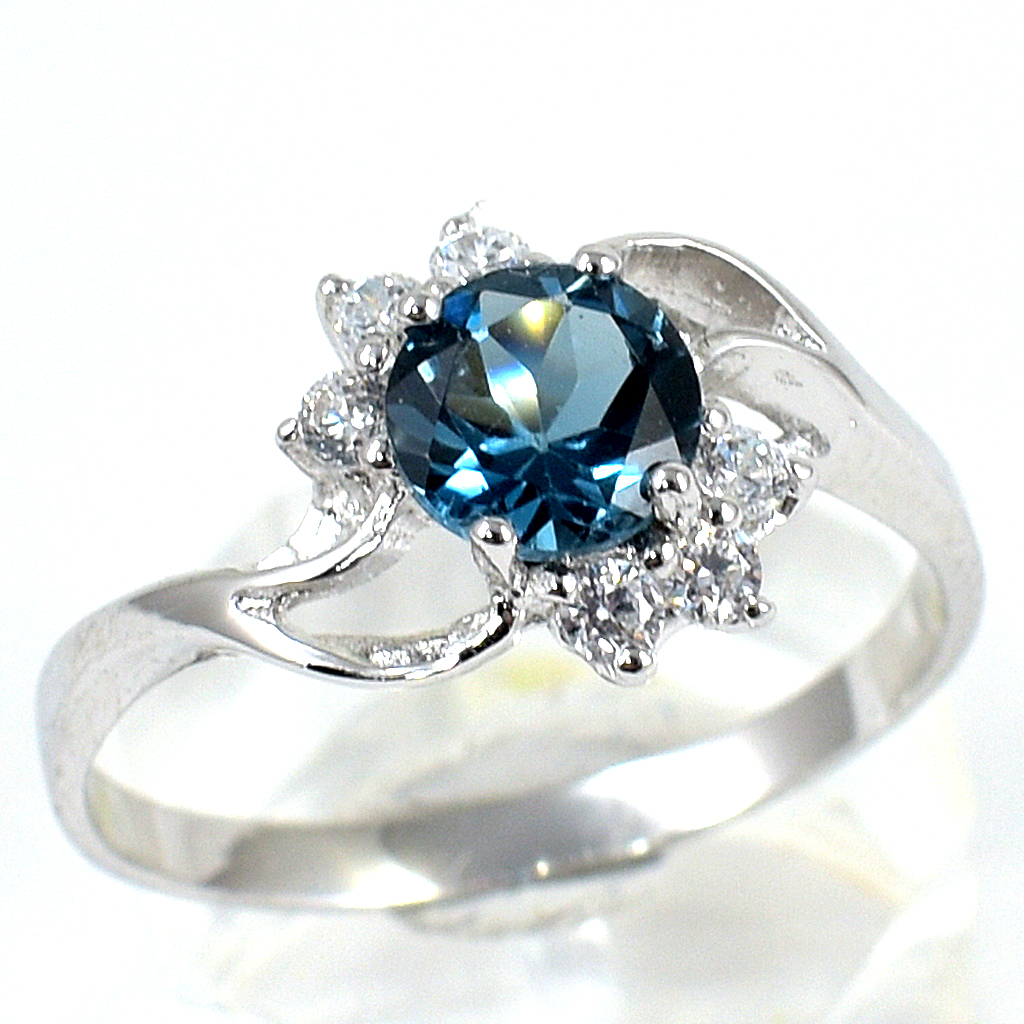 แหวนเงินแท้ราคาถูกชุบทองคำขาว ลอนดอนบลูโทปาซแท้ 1.15 กะรัต เพชรCZ 0.18 กะรัต งานประณีตสวยงาม สั่งผลิตค่ะ