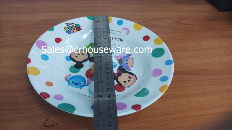 จานทรงลึก9นิ้ว ลายTSUMSUM