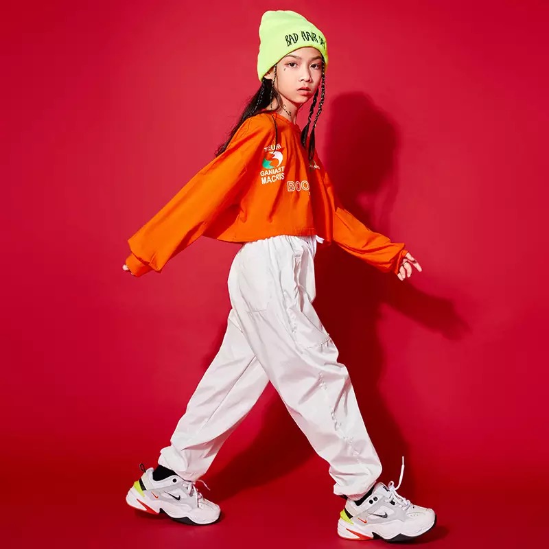 ชุดเต้น แดนซ์ เสื้อส้ม+กางเกงสีขาว