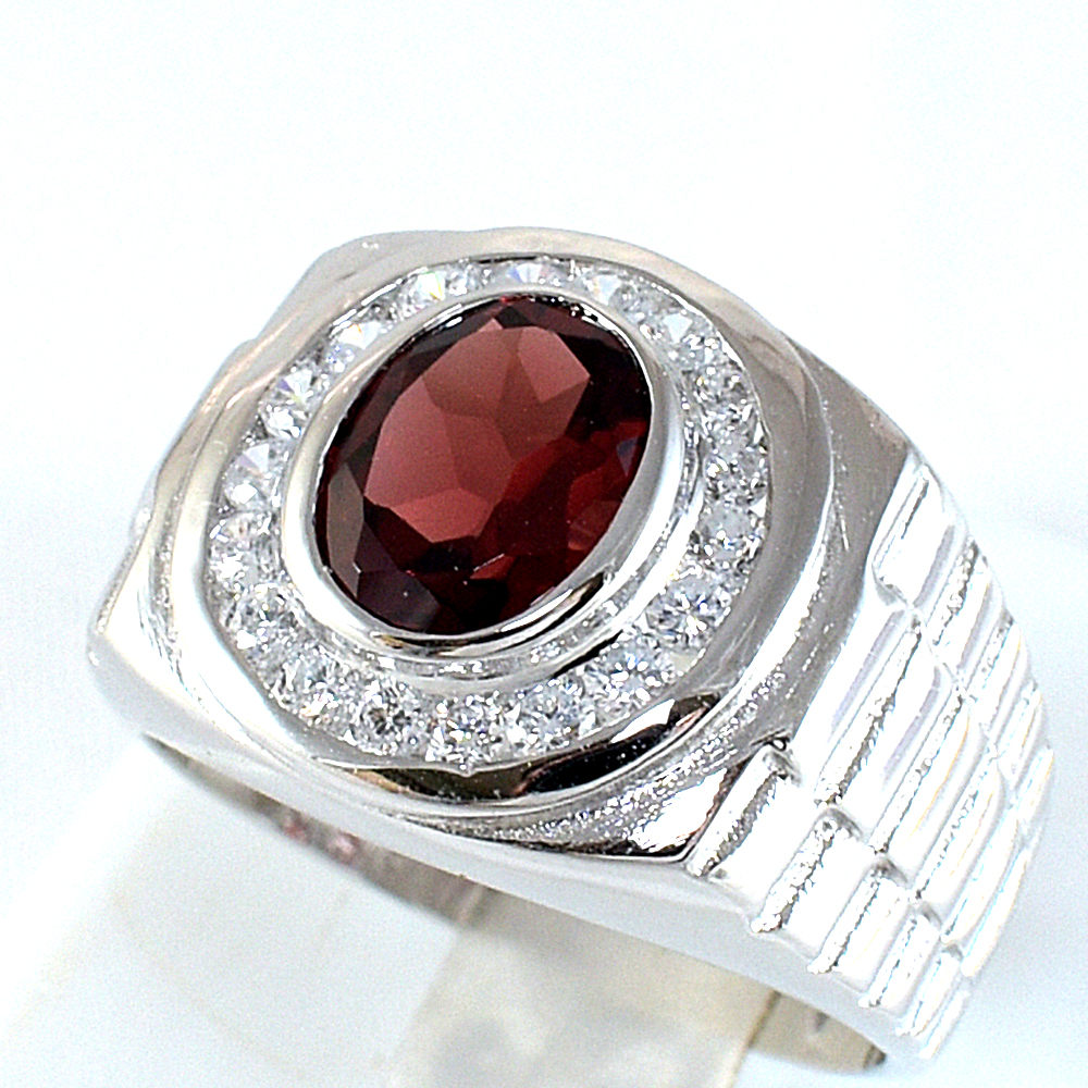 แหวนเงินแท้ราคาถูกชุบทองคำขาว พลอยแท้โกเมน 1.65 กะรัต เพชรCZ 0.54 กะรัต งานประณีตสวยงาม สั่งผลิตค่ะ