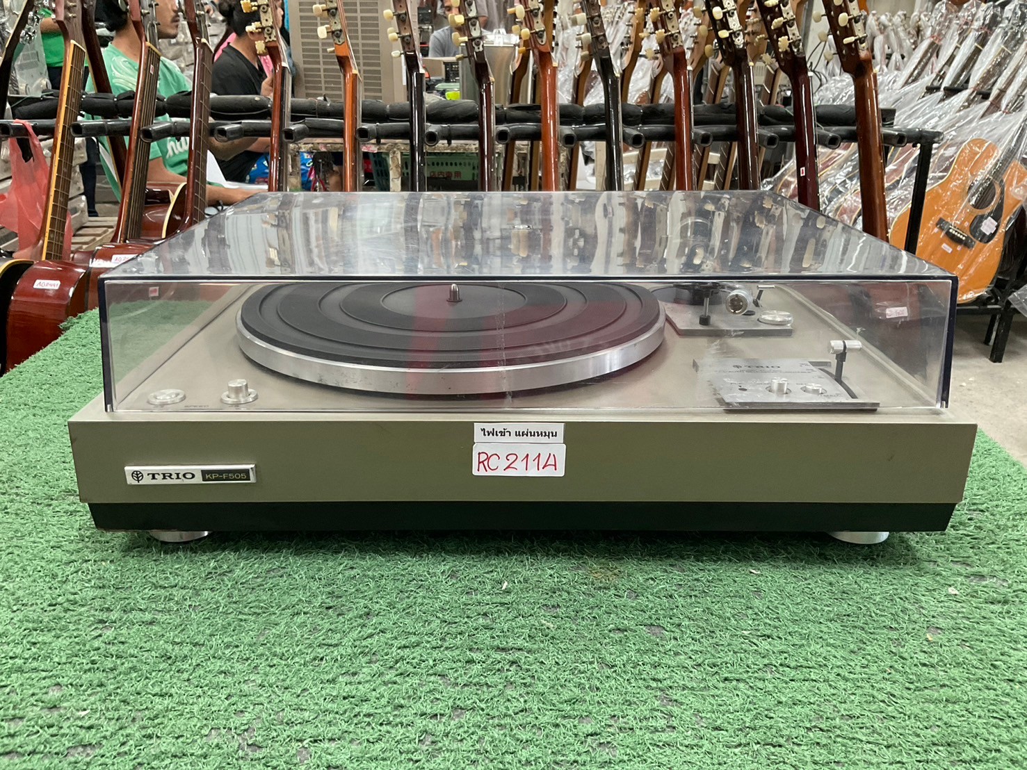 เครื่องเล่นแผ่นเสียง TRIO : KP-F505