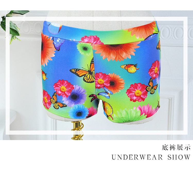 ชุดว่ายน้ำเขต 3 ชิ้น รอบอก 32-38 รอบเอว 27-32 สะโพก 34-40 นิ้ว เสื้อตัวนอก รอบอก 46 นิ้วสีสวยสดใสค่ะ