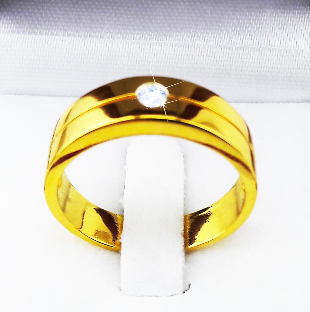 สั่งผลิตเพชรเบลเยี่ยมคัท แหวนแต่งงาน แหวนหมั้น ใส่เที่ยว ออกงาน แหวนทองคำ 18K เพชรแท้ 0.08 กะรัต 6.00 กรัม น้ำ 99 ราคาถูกมาก มีใบรับประกันค่ะ