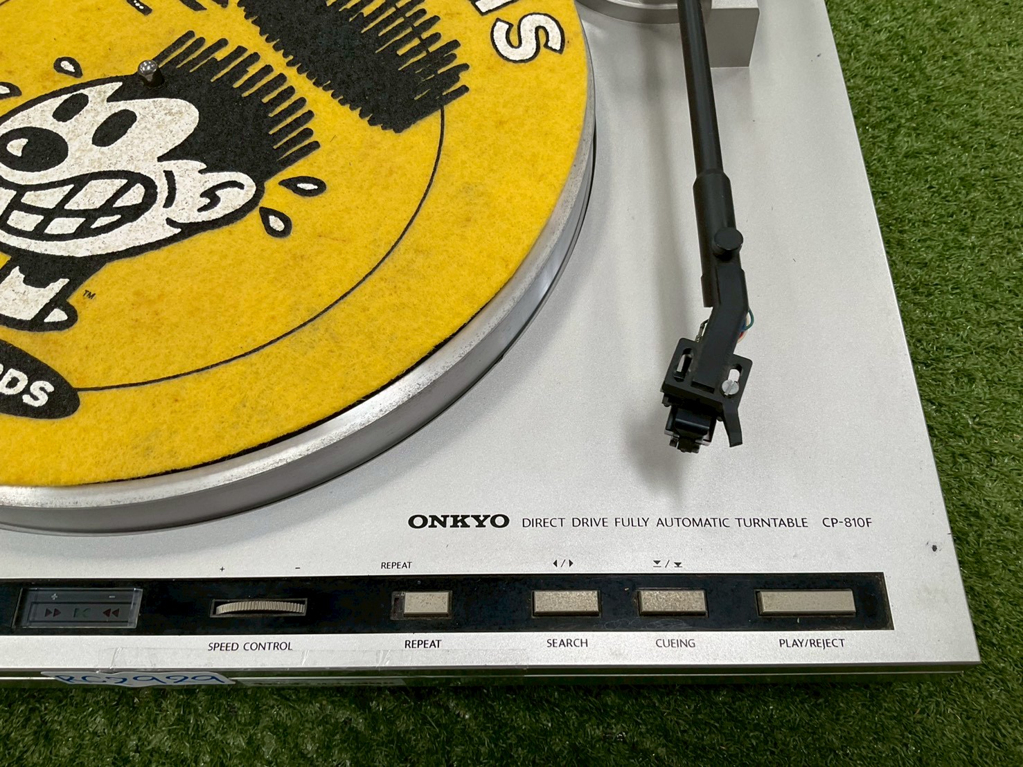 เครื่องเล่นแผ่นเสียง ONKYO : CP-810F
