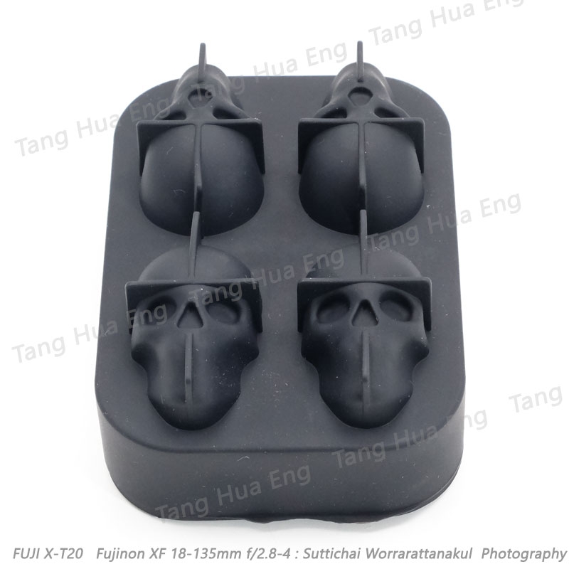 ทำน้ำแข็งซิลิโคน หัวกระโหลก 4 ซม. แบบ 4 ชิ้น