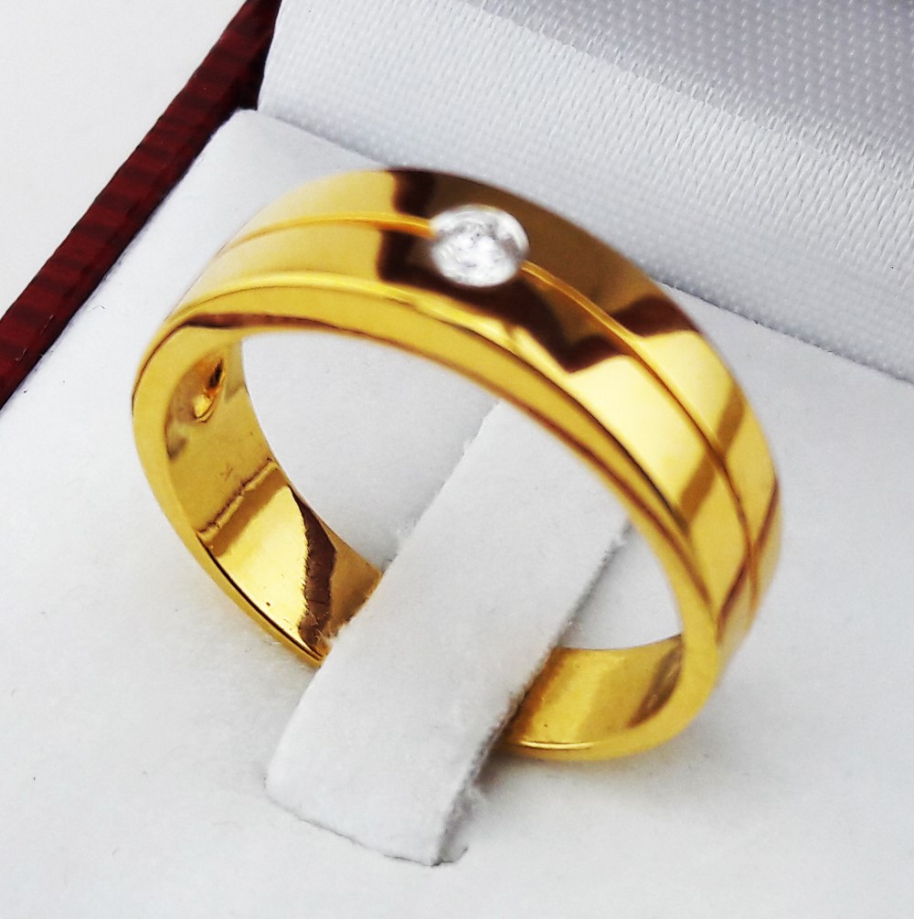 สั่งผลิตเพชรเบลเยี่ยมคัท แหวนแต่งงาน แหวนหมั้น ใส่เที่ยว ออกงาน แหวนทองคำ 18K เพชรแท้ 0.08 กะรัต 6.00 กรัม น้ำ 99 ราคาถูกมาก มีใบรับประกันค่ะ