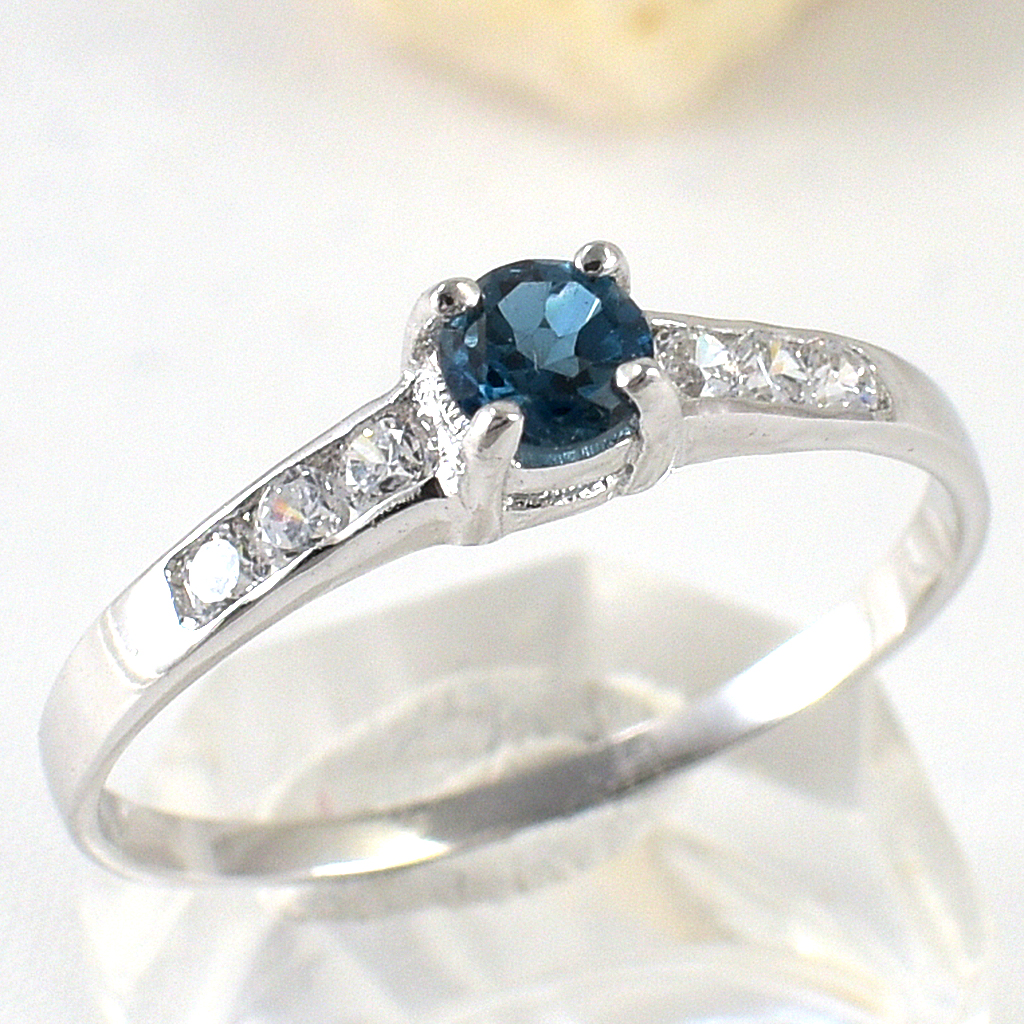 แหวนเงินแท้ราคาถูกชุบทองคำขาว ลอนดอนบลูโทปาซแท้ 0.35 กะรัต งานประณีตสวยงาม สั่งผลิตค่ะ