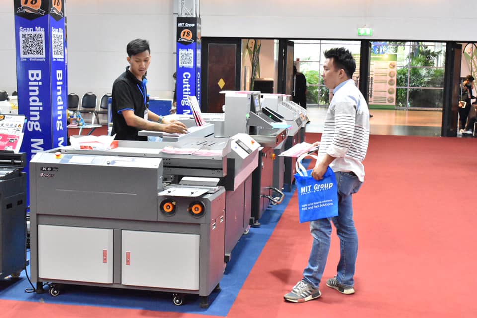 เครื่องเข้าเล่มสันกาว Boway K6