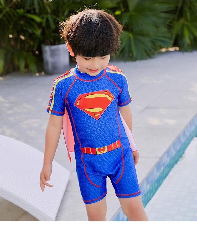 **พร้อมส่ง ชุดว่ายน้ำ สำหรับเด็กชาย บอดี้สูท เซ็ตเสื้อ+กางเกง+หมวก รวมฮีโร่