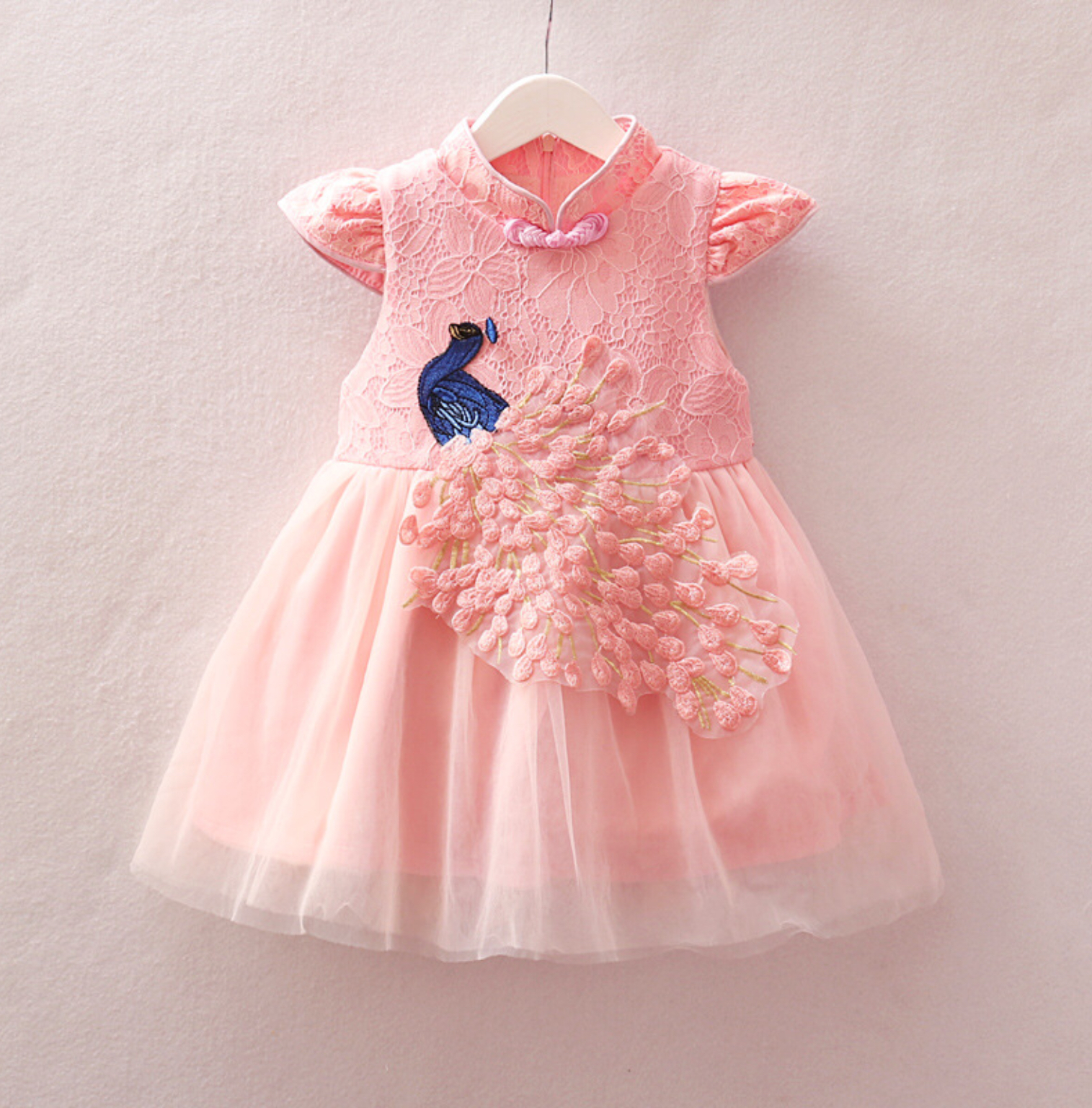 ชุดจีน กี่เพ้า เดรสแต่งนกยูง